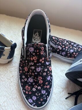 Vans Floral Slip-On Sneakers Black with Pink & Purple Flowers